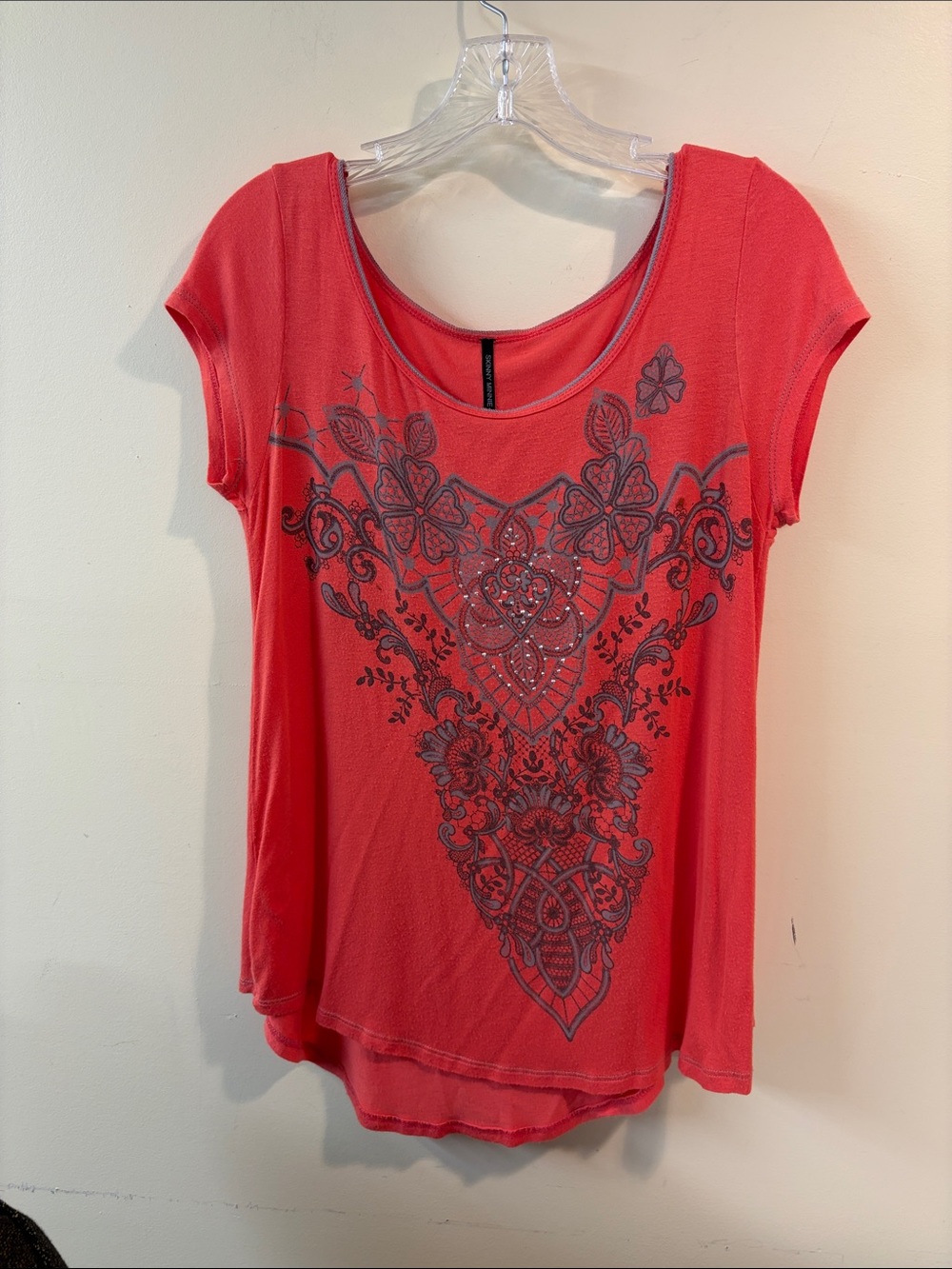 Skinny Minnie Coral Scoop Neck Tee with Gray Floral Graphic